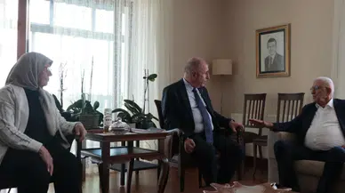 Ümit Özdağ, Ekrem İmamoğlu'nun ailesine destek ziyaretinde bulundu
