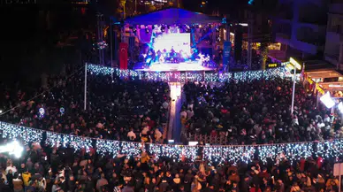 KUŞADASI'NDA MUHTEŞEM YENİ YIL KONSERİ