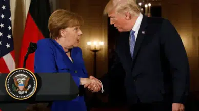 Macron'u öpmeye doyamamıştı… Merkel ziyaretinde ise…