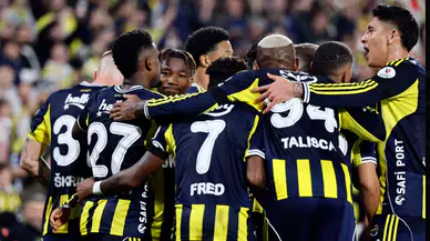 Fenerbahçe, Kayserispor'u 4-2 ile geçerek Galatasaray ile puan farkını 1'e düşürdü