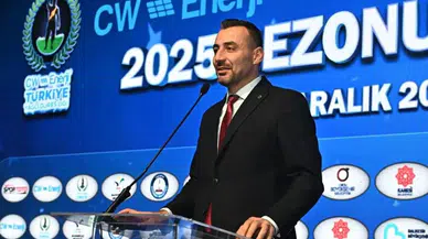 Antalya Manavgat Belediye Başkanvekili Mehmet Çiçek yağlı güreşe katkılarından dolayı ödül aldı