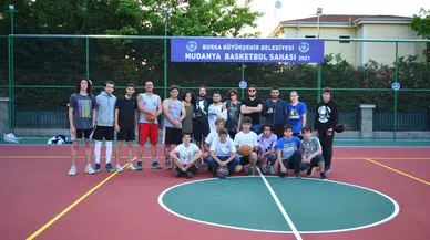 MUDANYALI GENÇLER ŞARKILARINI BARIŞ İÇİN SÖYLEDİ