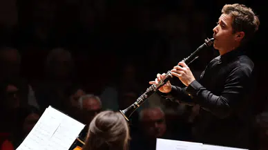 İzmir Oda Orkestrası, Pablo Barragán ile müzikseverlere unutulmaz bir akşam sundu