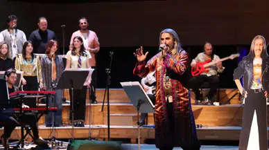 Barış Manço, İzmir'de özlemle anıldı: Şarkılarıyla dolu konser gerçekleşti