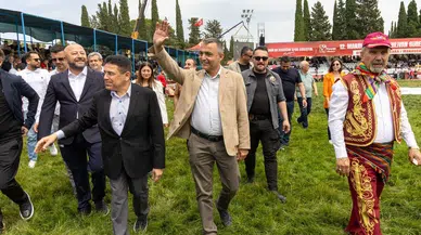 Antalya Manavgat Yağlı Güreşleri Devam Ediyor