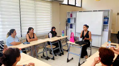 İzmir Çiğli Belediyesi’nden anneler için bilgilendirici seminer