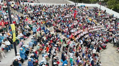 İzmir Buca'da Amfi Tiyatro Açıldı