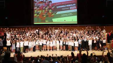 İzmir Uluslararası Çoksesli Korolar Festivali’nde Göz Kamaştırdı