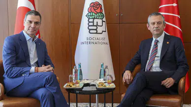 CHP GENEL BAŞKANI ÖZGÜR ÖZEL PEDRO SANCHEZ İLE GÖRÜŞTÜ