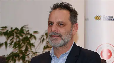 Bir vatandaş trafikte bekleyen Ozan Güven'i fena trolledi