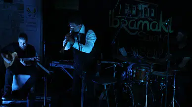 İBRAMAKİ'DE ZURNA DİNLETİSİ