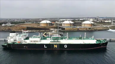 Küresel enerji piyasasında LNG'ye talep artıyor