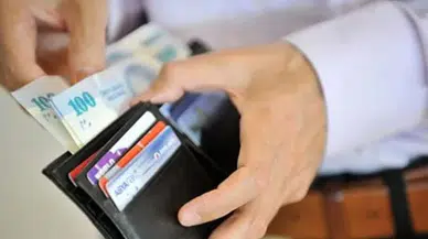 10 Milyon Emeklinin 684'er Lirası Gitti