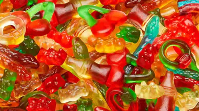 İçinden uyuşturucu çıkan Haribo şekerlemeler toplatılıyor