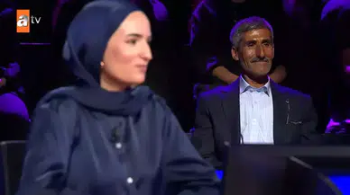 YKS Çıkışında Babasının Elinden Çiçek Almıştı… Şimdi Milyonların Gönlünü Fethetti!