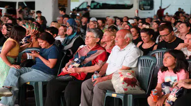 Çankaya'da Açık Hava Sineması, Neşeli Günlerle Sezonu Açtı!