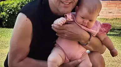 Oyuncu İlker Aksum’dan Kızı Lila ile Tatlı Paylaşım: "Hanım Gel Çay İçek Kıı"