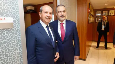 Hakan Fidan, New York'ta Kıbrıs görüşmeleri için Ersin Tatar ile buluştu
