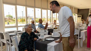 Manavgat Belediyesi’nden Huzurevi Sakinlerine Moral Desteği: Boğaz Otel’de Keyifli Buluşma