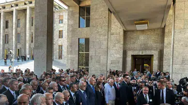 Altan Öymen'in cenazesi TBMM'de yapıldı, siyasi liderler son görevde buluştu
