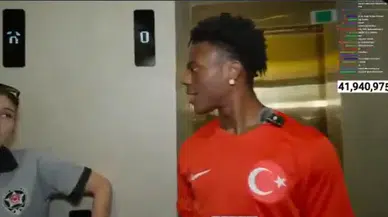 IShowSpeed Galata Kulesi'nin tarihini sordu! Anlatabilen bulamadı