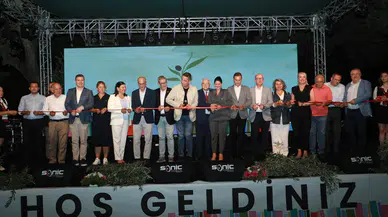 6. Burhaniye Kitap Fuarı Görkemli Açılışla Başladı