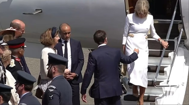 Macron'un İngiltere ziyaretinde Brigitte'nin elini tutmaması dikkat çekti, ilişkide gerginlik mi var?