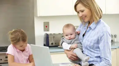 Asu Kaya: Yarı zamanlı çalışmaya karşı kreşlerin artırılması ve hakların korunması şart