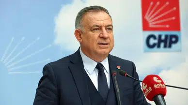 Gökan Zeybek: Türkiye'deki hak ve özgürlüklerin iktidara bağlı olmasını eleştirdi
