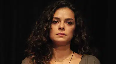 Özge Özpirinçci Evli Mi? İşte Oyuncunun Özel Hayatı ve Güncel Projeleri