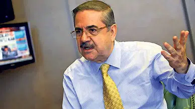 Karar yazarı Akyol: Hem reform deyip hem "Faiz sebeptir" diyerek politik dille konuşulursa reform meltemi yelkenleri dolduran rüzgâra dönüşmez
