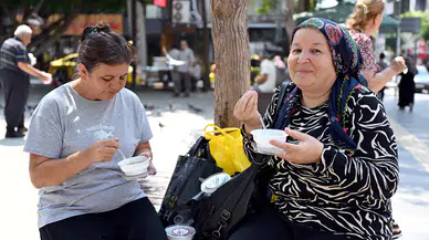 Mersin Büyükşehir Belediyesi, 20 Bin Kişiye Aşure Dağıttı!
