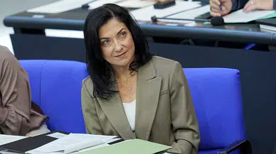 Katherina Reiche’den Çalışma Süresi Tartışması: Emeklilik Süresi Kısalmalı