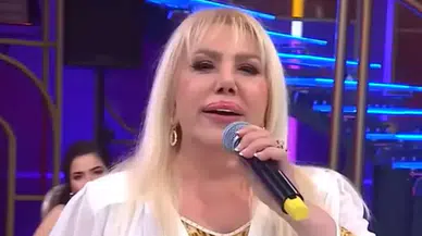 Arabesk Müziğin Güçlü Sesi Mine Koşan: “İhanet, Büyü ve Domuz Yağı… Ama İnancımla Ayakta Kaldım”