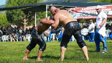 Kırkpınar Güreşleri'nin Rövanşı Burhaniye'de Yapılacak!