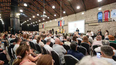 İzmir Büyükşehir Belediye Başkanı: “Özgür basın sessizliğin sesidir”