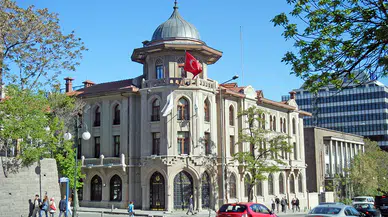 Yunus Emre Enstitüsü’nde Yolsuzluk İddiası: 23 Şüpheliye İddianame!