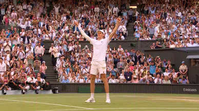 Jannik Sinner, Wimbledon 2025 Erkekler Tekler Finali'nde Carlos Alcaraz'ı yenerek şampiyon oldu