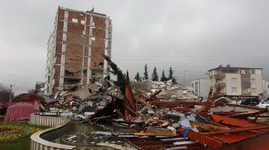 Zümrüt Apartmanı Soruşturması: 5 Kamu Görevlisine Soruşturma İzni Verildi