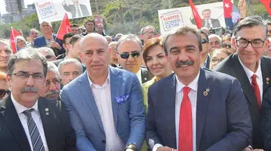 BAŞKAN SONER ÇETİN'E HİZMET TEŞEKKÜRÜ