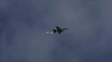 İsrail'in Yemen'e hava saldırıları: Hedefte Husilerin kritik noktaları ve deniz ticareti var