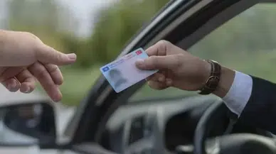 Eski Ehliyetinizi Yenilemek İçin Son Gün! 31 Temmuz’a Kadar 15 TL, Sonrası 7 Bin TL