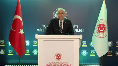 Yaşar Güler, Tahsin Ertuğruloğlu ve Hanena Ould-Sidi ile IDEF 2025'de Bir Araya Geldi