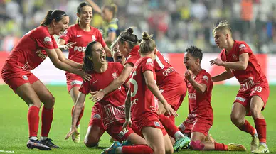 CHP’den TRT’ye Kadın Futbol Tepkisi: “ABB Fomget Neden Yayınlanmıyor?”