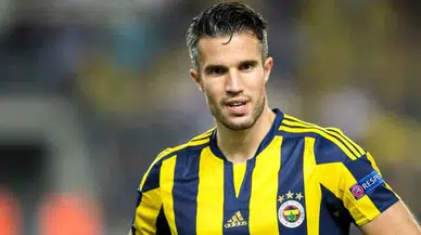Robin Van Persie'yi muayene eden doktor: Halı sahadan geldi sandım