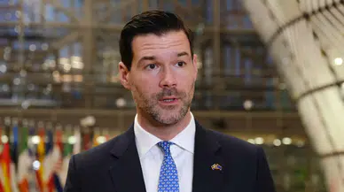 İsveç Bakanı Forssell’in oğlu aşırı sağla bağlantılı, istifa etmiyor!