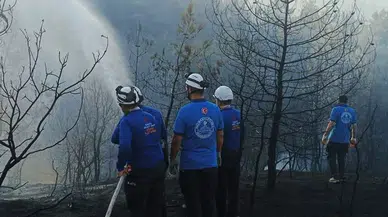 Bursa’da Orhaneli-Harmancık Orman Yangını 4. Gününde: Soğutma Çalışmaları Sürüyor