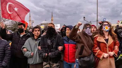 Saraçhane'de Slogan Attılar, Mahkemelik Oldular: 7 Gence Ceza Talebi