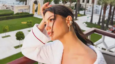 “Eşref Rüya”nın Başarılı Oyuncusu Demet Özdemir Tatil Fotoğraflarıyla Beğeni Topladı