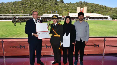 Elif Nur Halisdemir, Babasının İzinden Giderek Teğmenlik Diplomasını Aldı